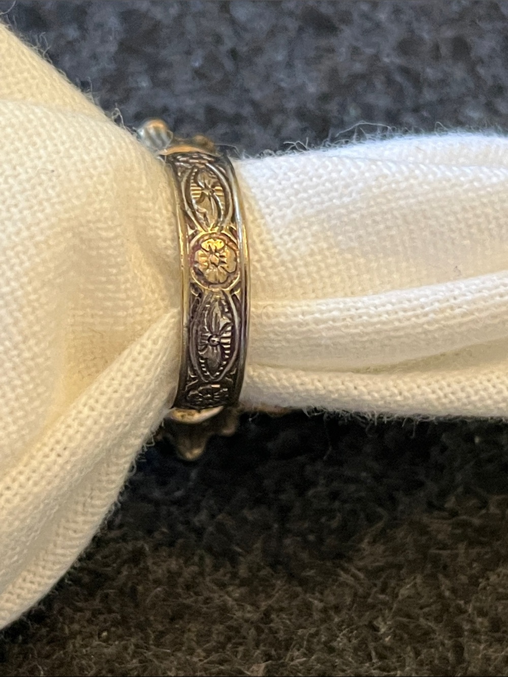 CAMEO RING - Picture 3 of 6
